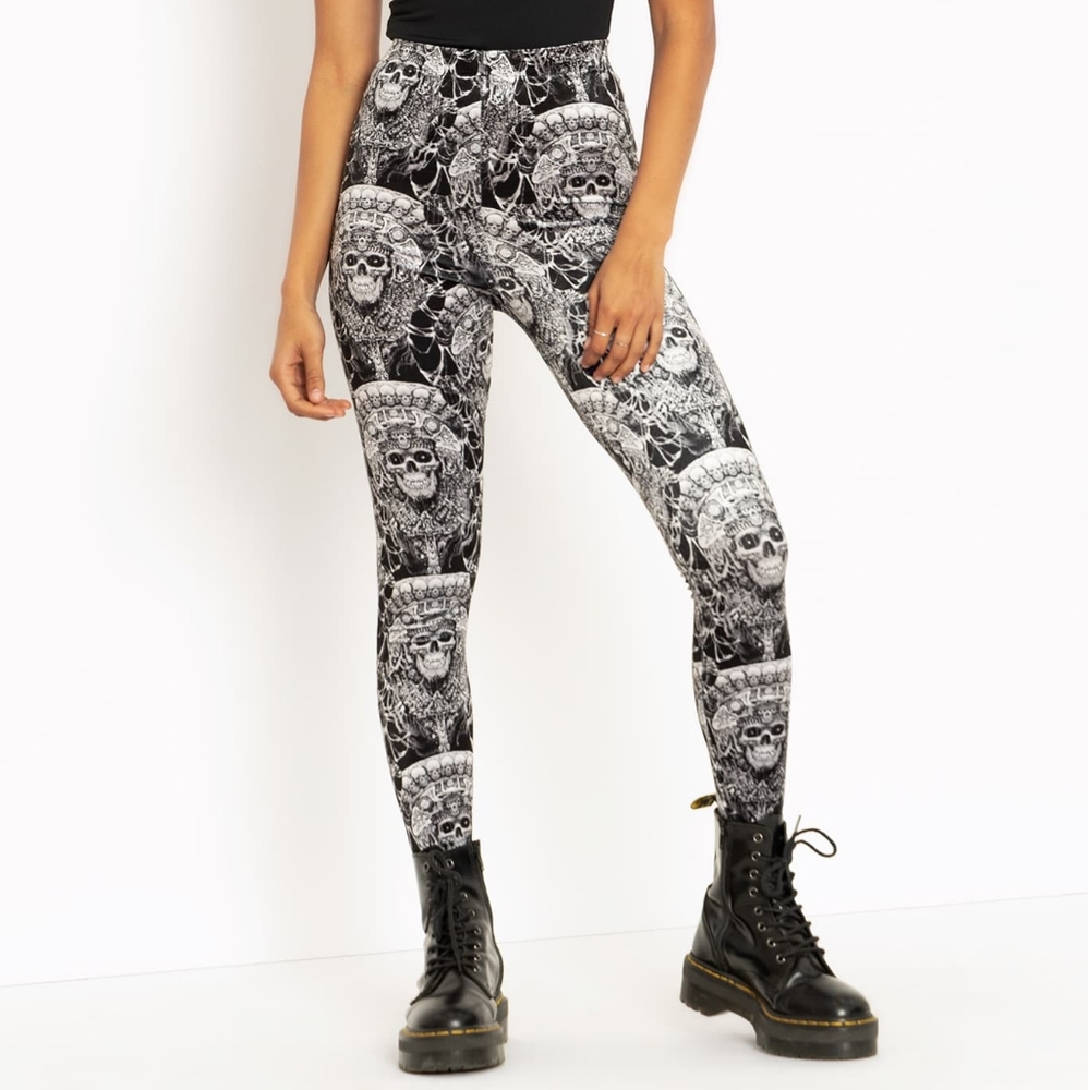 Hexe Velvet HW Leggings